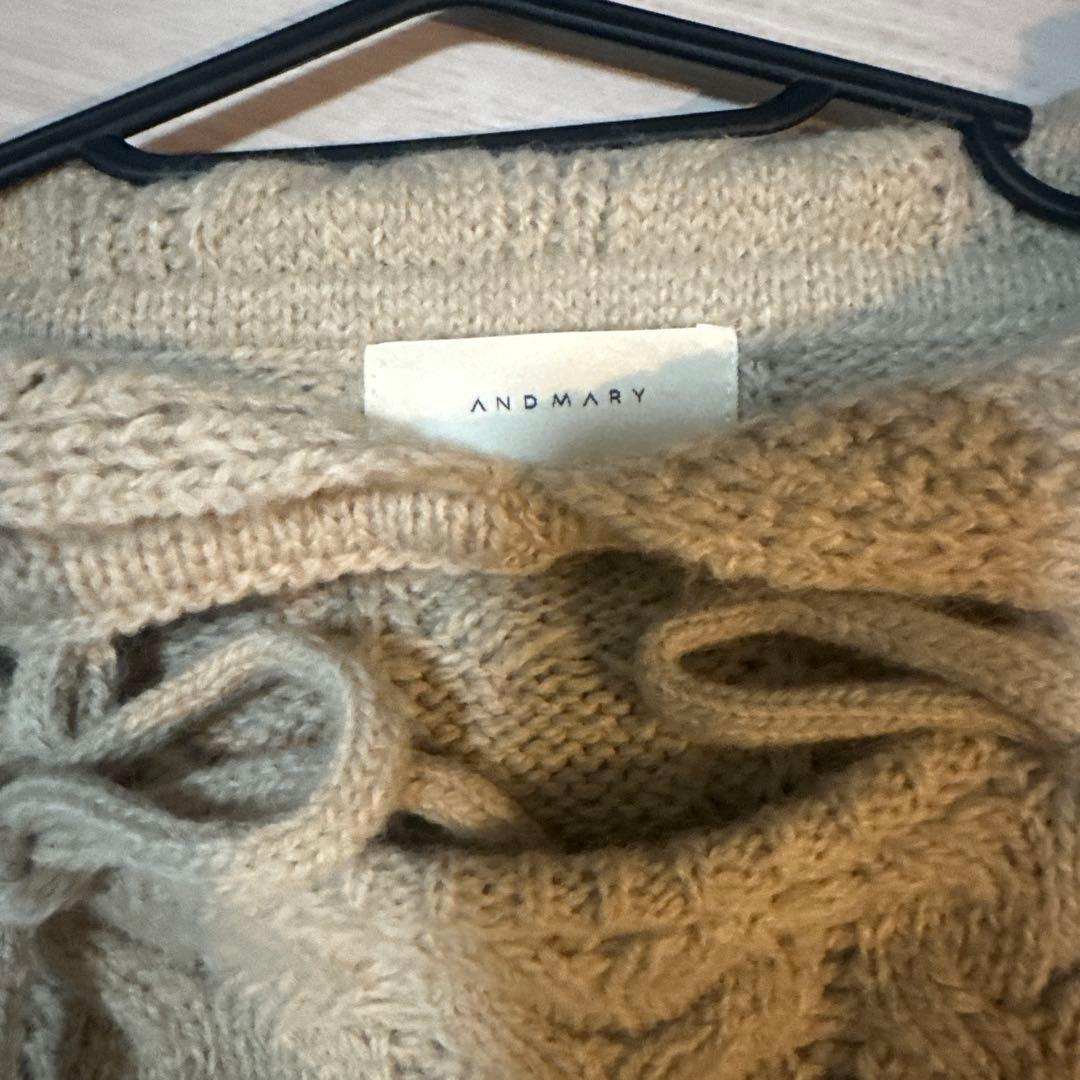andmary オフショルダー ケーブル編み ニット ベージュ