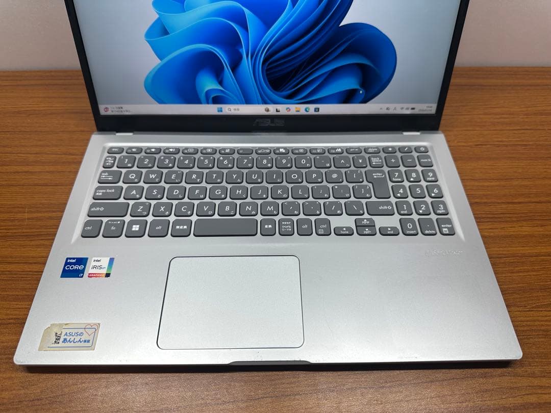 Windowsノート本体 Asus VivoBook X515EA i7-1165G7/16GB/512