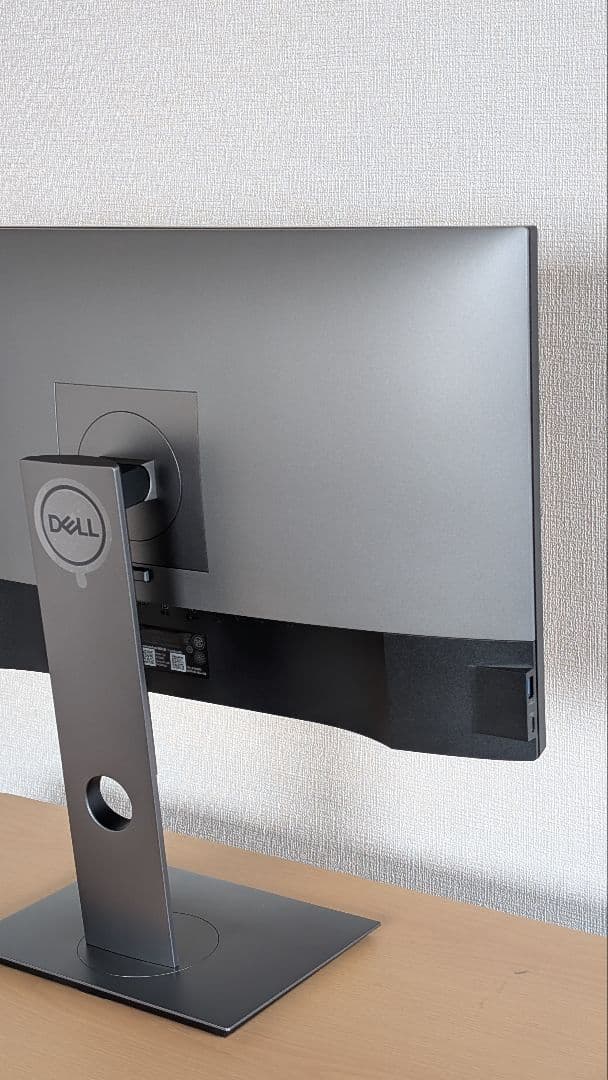 DELL WQHD IPS 25インチ USBモニタ U2520DR 美品中古①