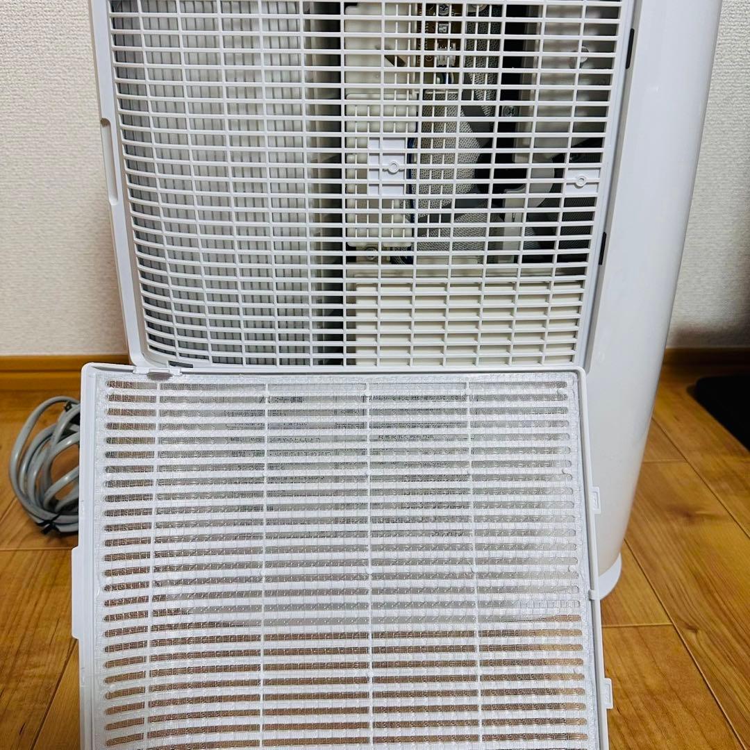 美品✨Panasonic 衣類乾燥除湿機 F-YZVX60-H ナノイ一14畳