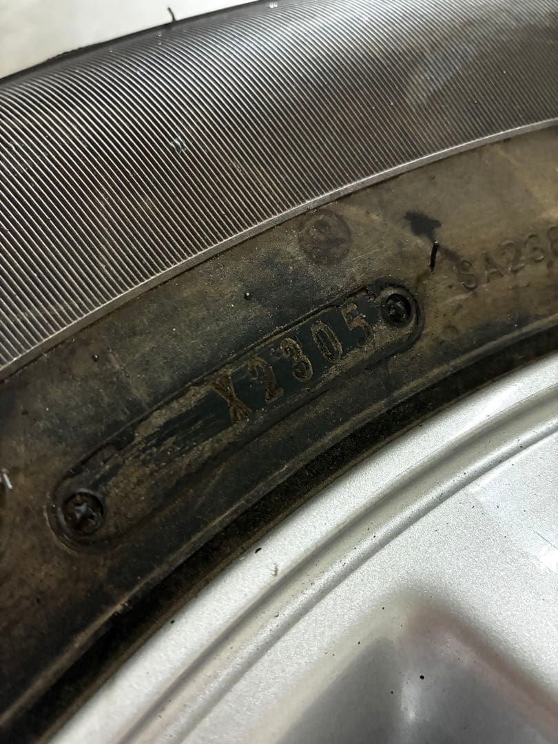 ランクル100 トヨタ純正　タイヤホイールセット 17インチ　ダンロップ