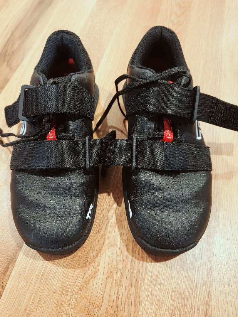 TYR（ティア）L-1リフター ブラック/レッド 25.9cm