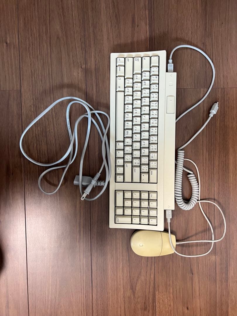 Macintosh LC575 本体