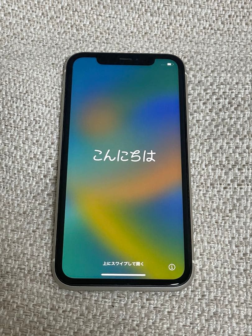 iPhone11 128GB ホワイト　SIMロック解除済み　カメラ不良