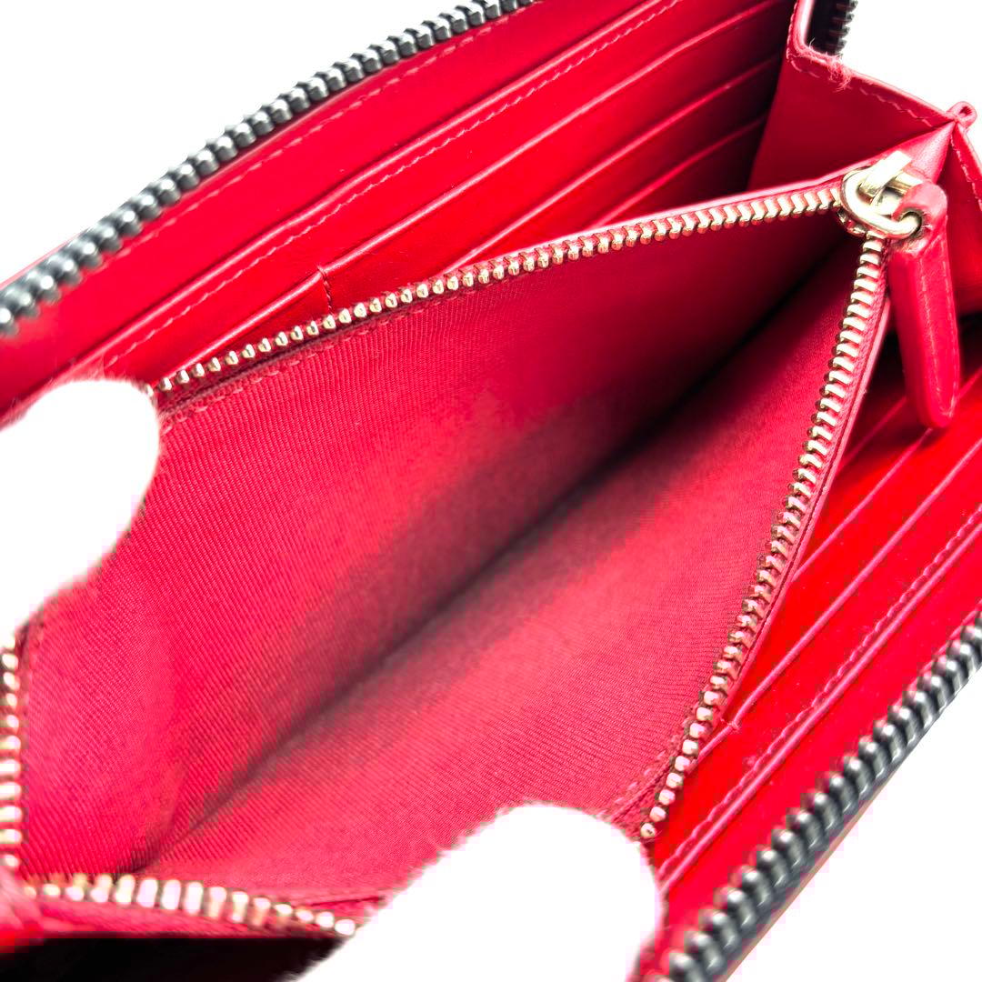 激レア・美品 クリスチャンルブタン パネトーネ 長財布 ロゴ レザー 赤 黒