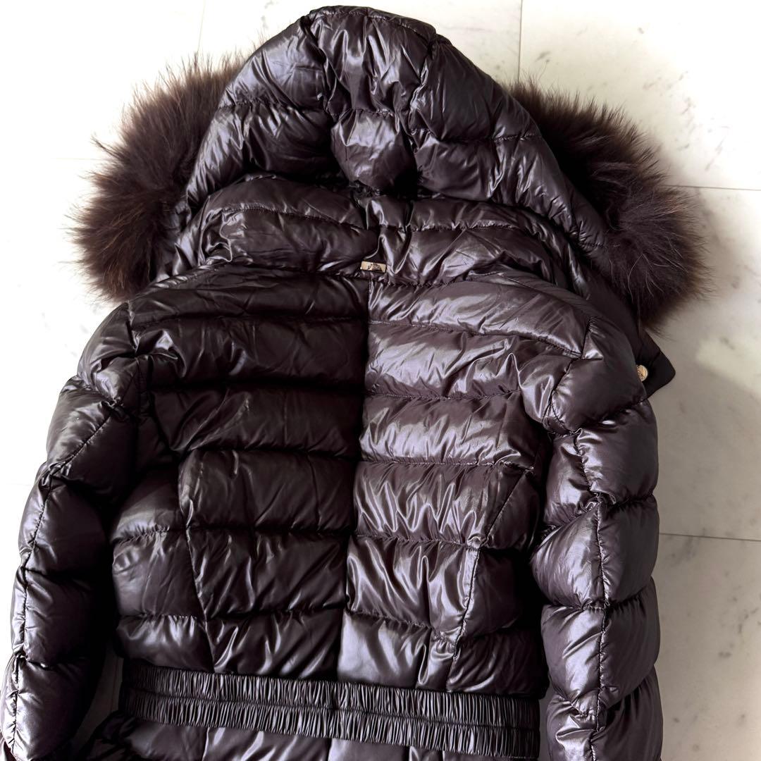 人気 ヘルノ HERNO フードファー＆ベルト付き ロングダウンコート ブラウン