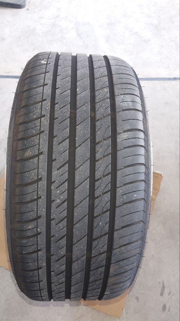 コズミックベネルディ20インチ 114.3mm5H 値下げ。送料込みは五万円。