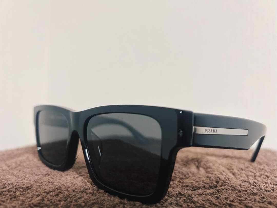 PRADA サングラス SPR25Z-F 1AB-08G ブラック 正規品