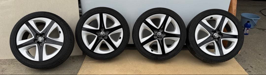 TOYOTA50Kプリウス純正17インチアルミホイールセットグットイヤーイーグル