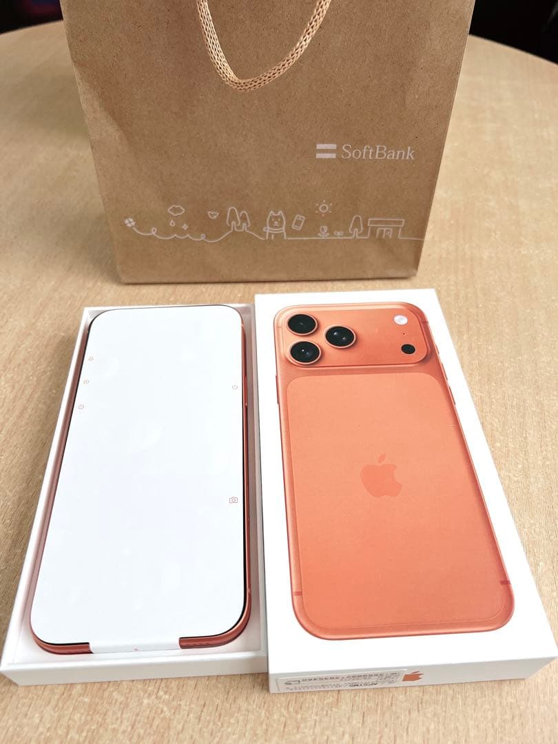 新品未使用 iPhone17ProMax コズミックオレンジ　512GB