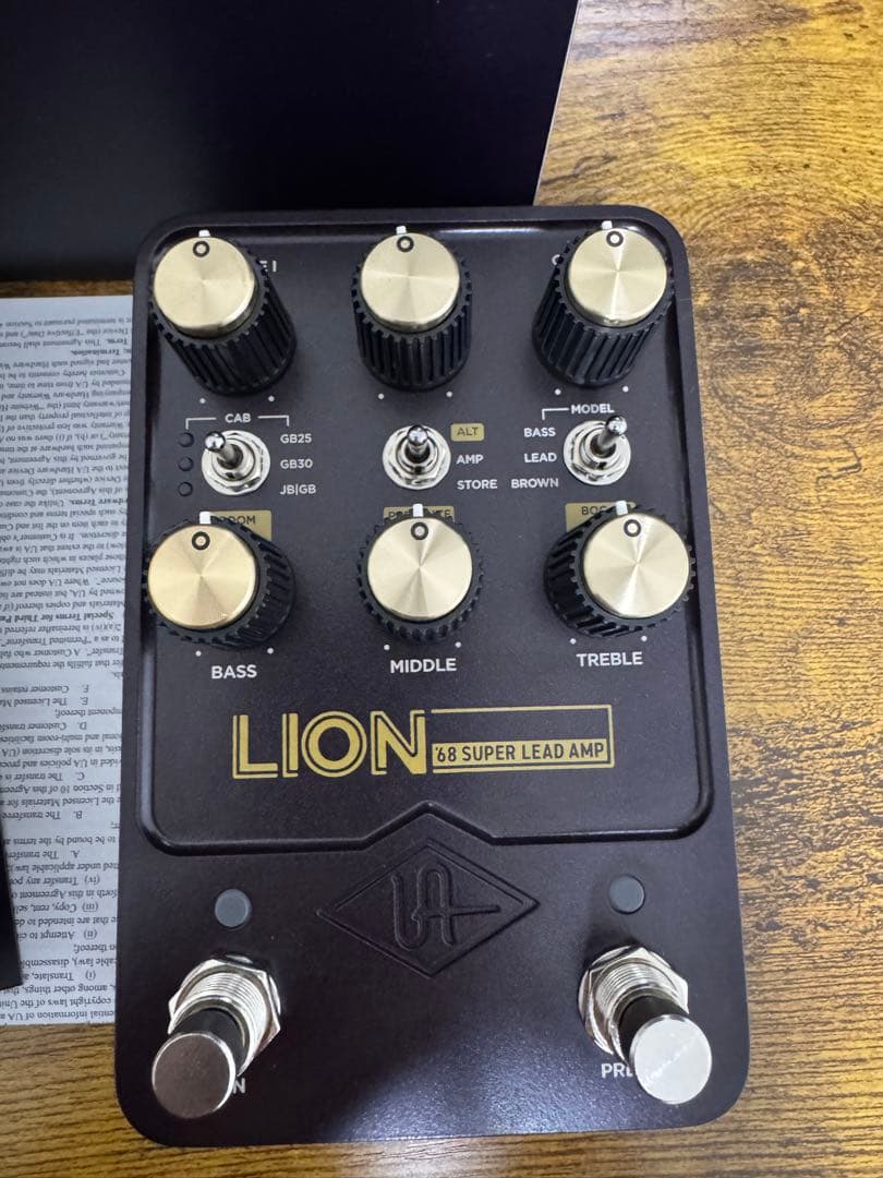 L*R様 UAFX LION 68 SUPER LEAD AMP ギター エフェ