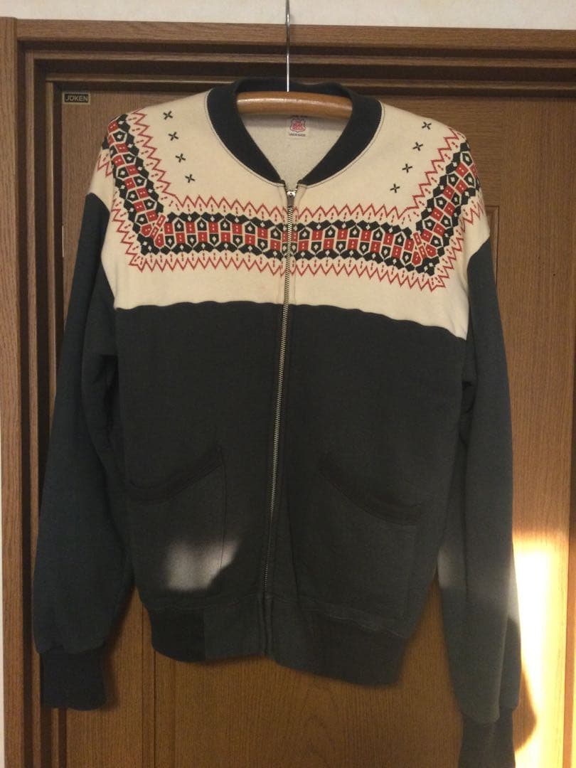 最終値下げ フラットヘッド フルジップ雪柄 Lサイズ 1月30日まで