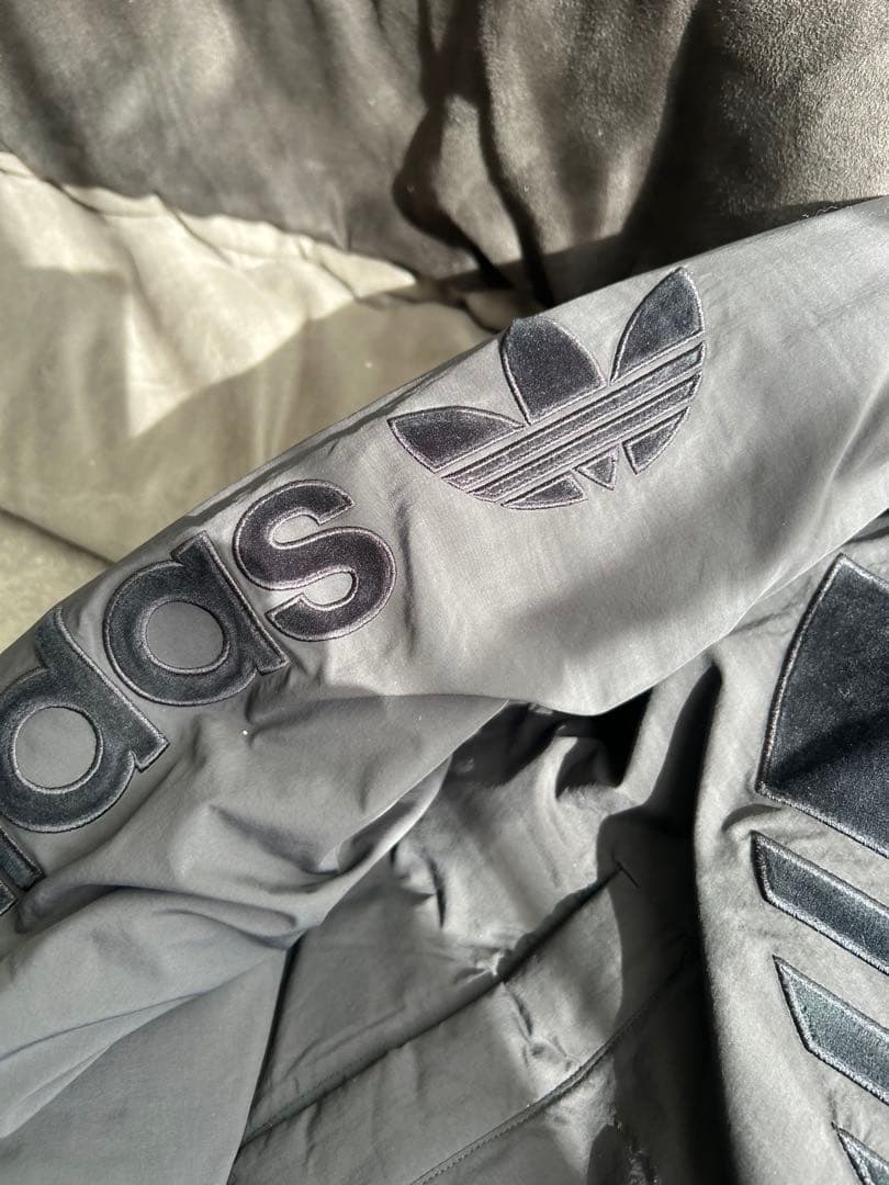 フ*プ様 【人気】アディダスダウンジャケット✨