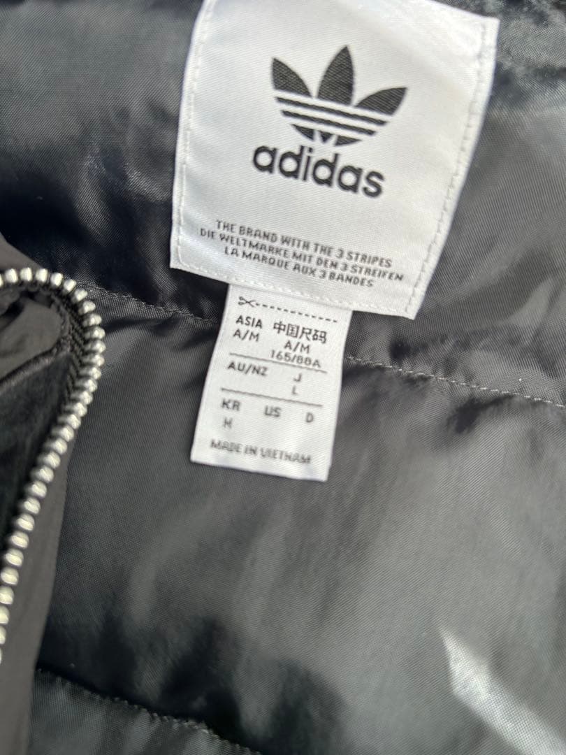 フ*プ様 【人気】アディダスダウンジャケット✨