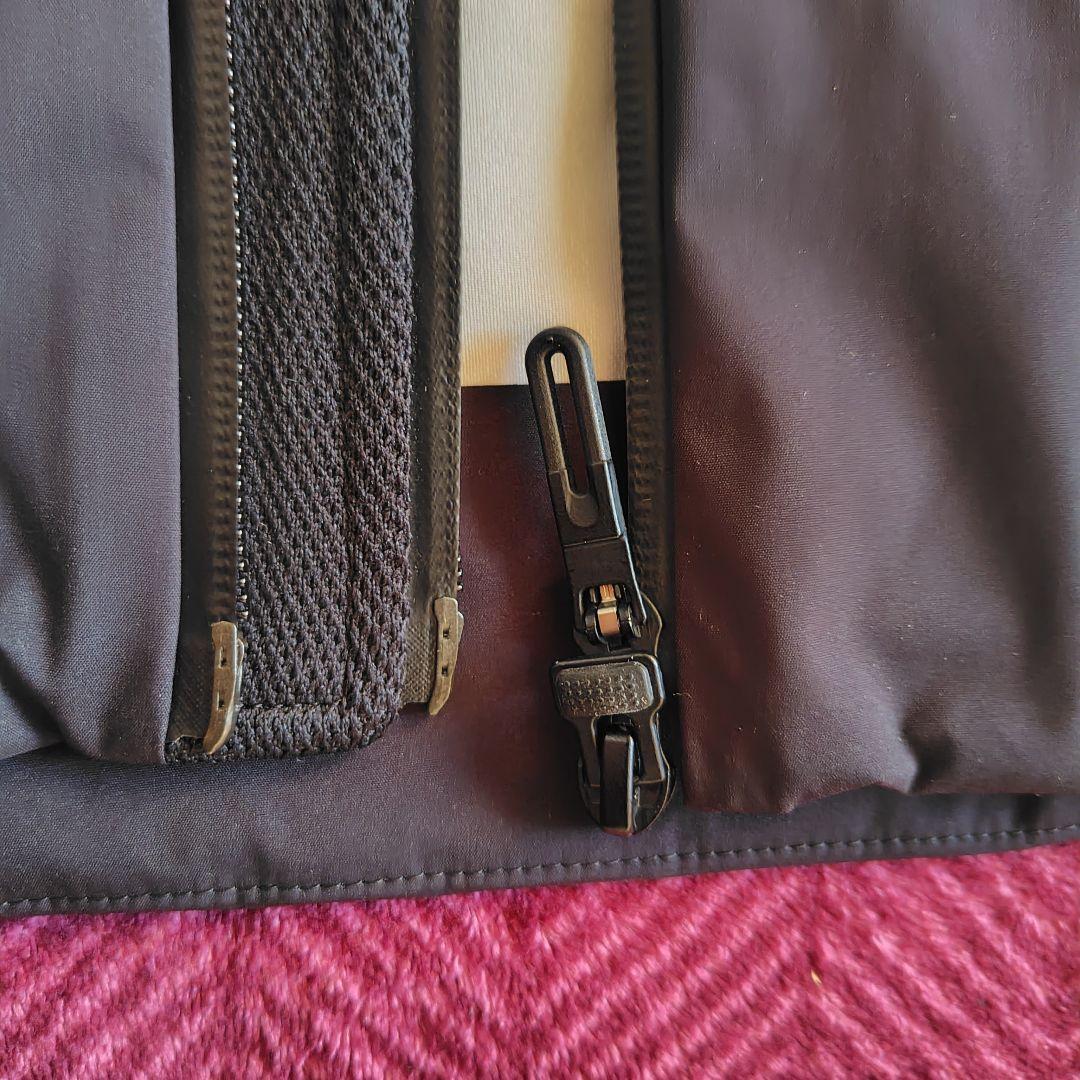 デサント　クレアス ブラック　24SSモデル