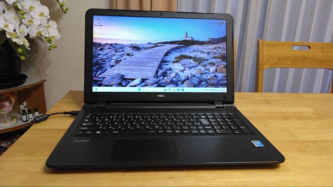 NEC VK20LF-S　i3-5005U　メモリ8GB　 SSD128