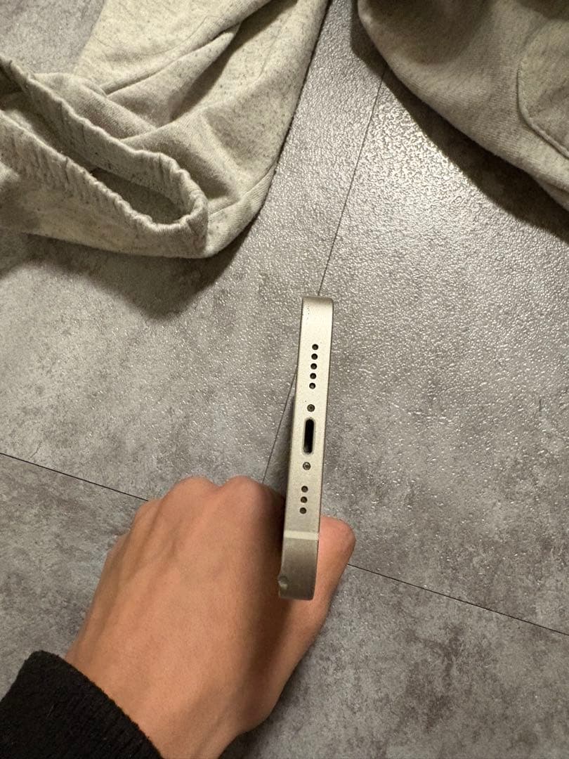 Apple iPhone 14 ホワイト 本体 128