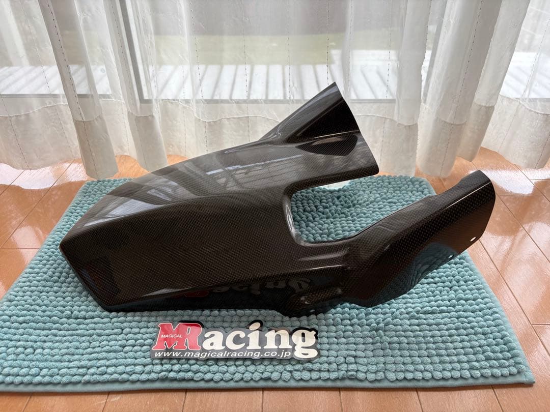 Kawasaki Z1000 カーボンリアフェンダー