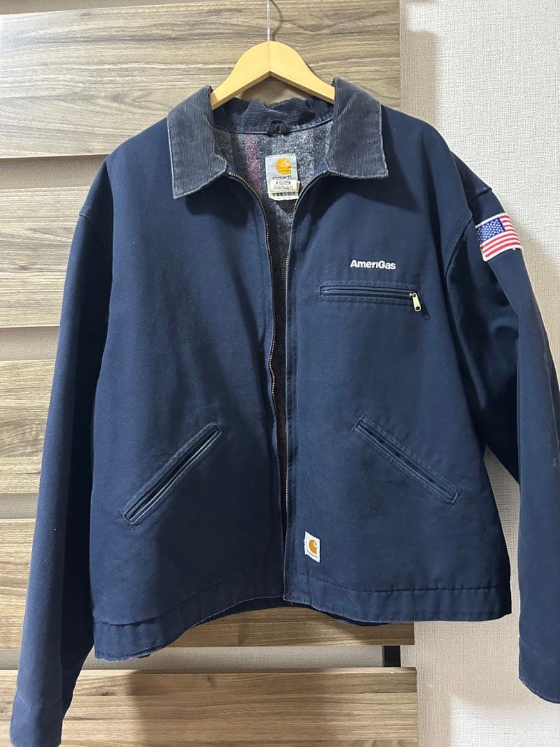 Carhartt ネイビージャケット