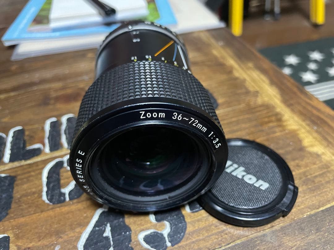 最終価格Nikon New FM2 50mm単焦点、36〜72ズーム、ストロボ付