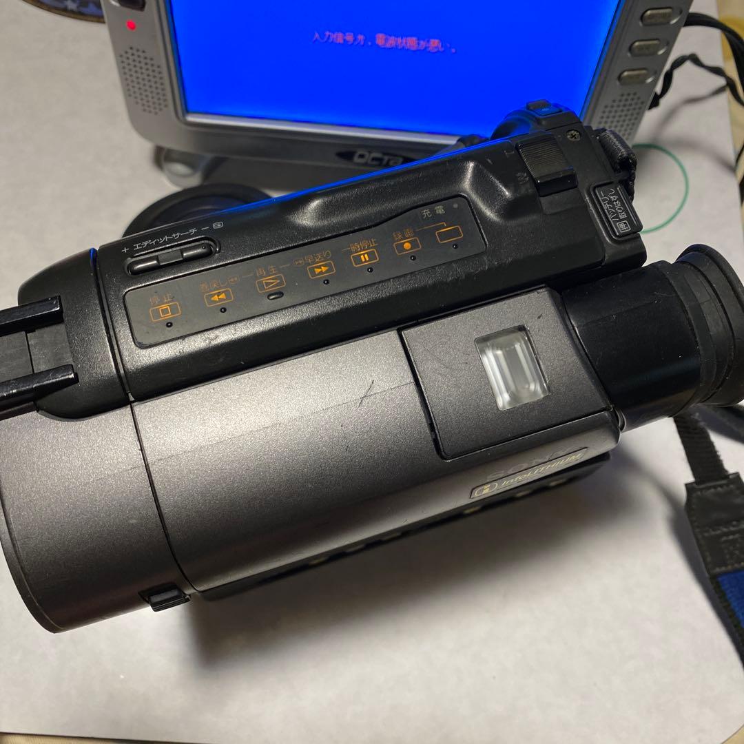 SONY VideoHi8 Handycam CCD-TR12 ⑦