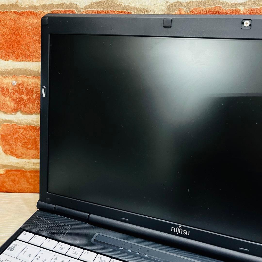 ⭐️K3046⭐️【FUJITSU】LIFE BOOK A5721E ノートパソコン