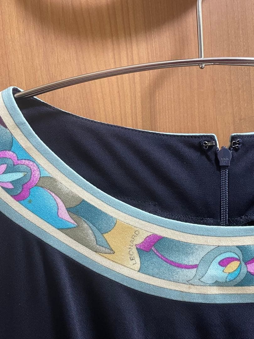 LEONARDレオナール　ワンピース　濃紺　カンカン