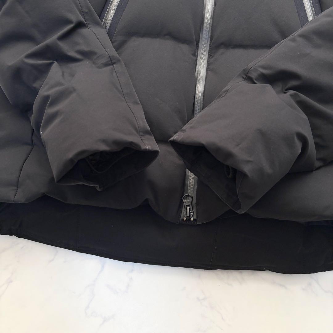 デサントオルテライン マウンテニア ダウンジャケット ブラック M