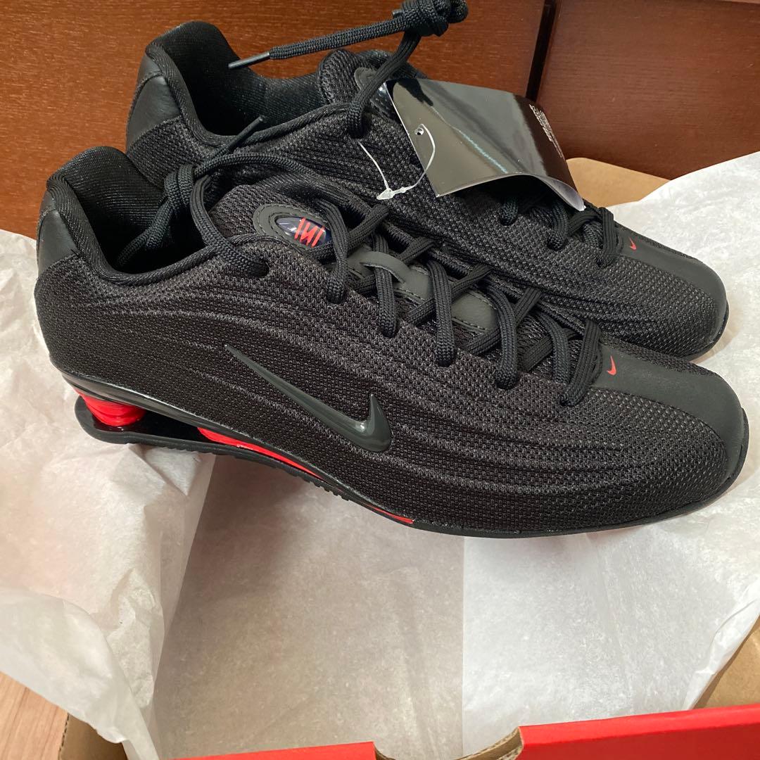 【超お買い得‼️】Nike ショックスZ ブラック/レッド スニーカー！