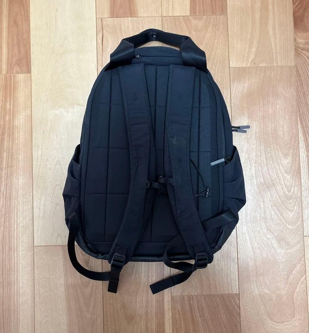 ノースフェイス　ネバーストップデイパック（レディース）