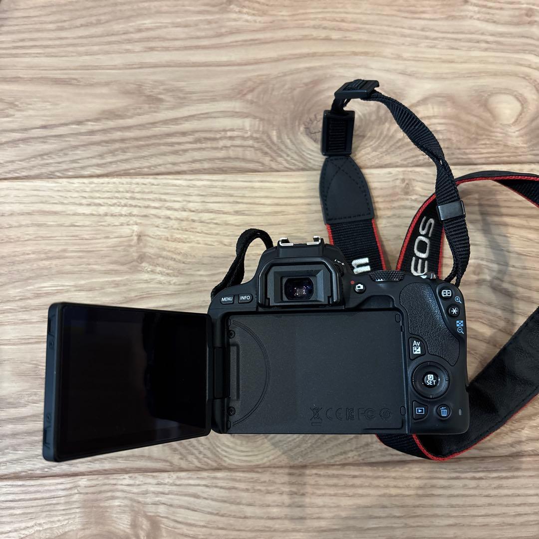 【ケース付き】Canon EOS Kiss X9 ダブルレンズキット