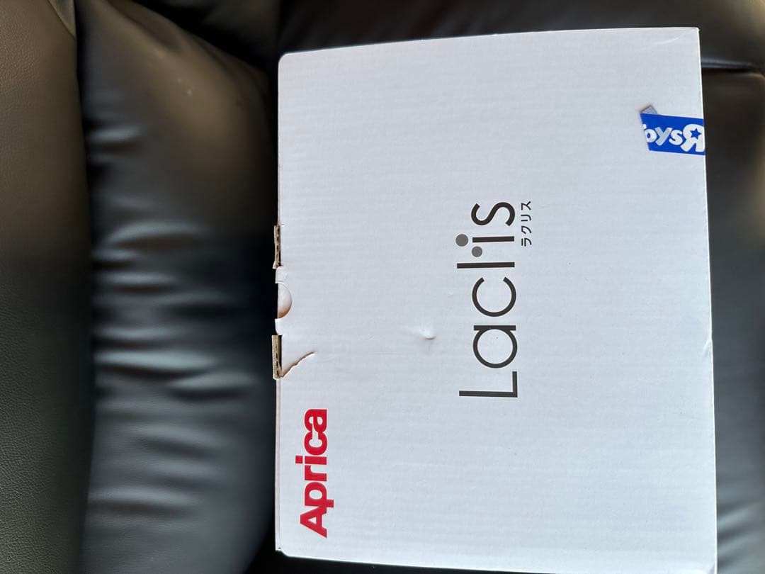 ほぼ新品試着のみ Aprica アップリカ ラクリス 抱っこ紐 ホワイトアッシュ