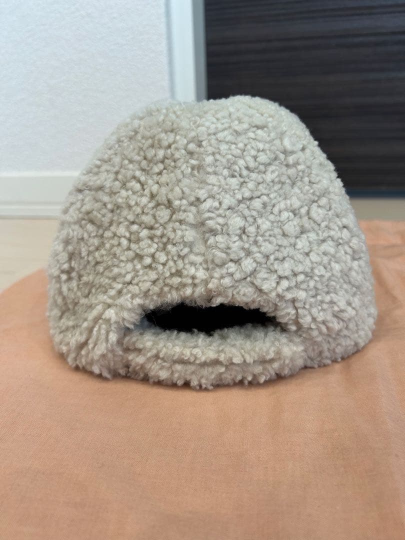 miu miu エコシアリングキャップ　アイボリー