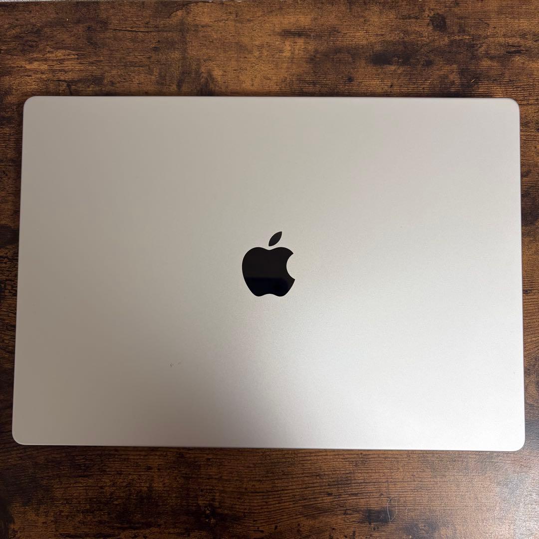 MacBook Pro 16インチM3 Proメモ18GB バッテリ97%