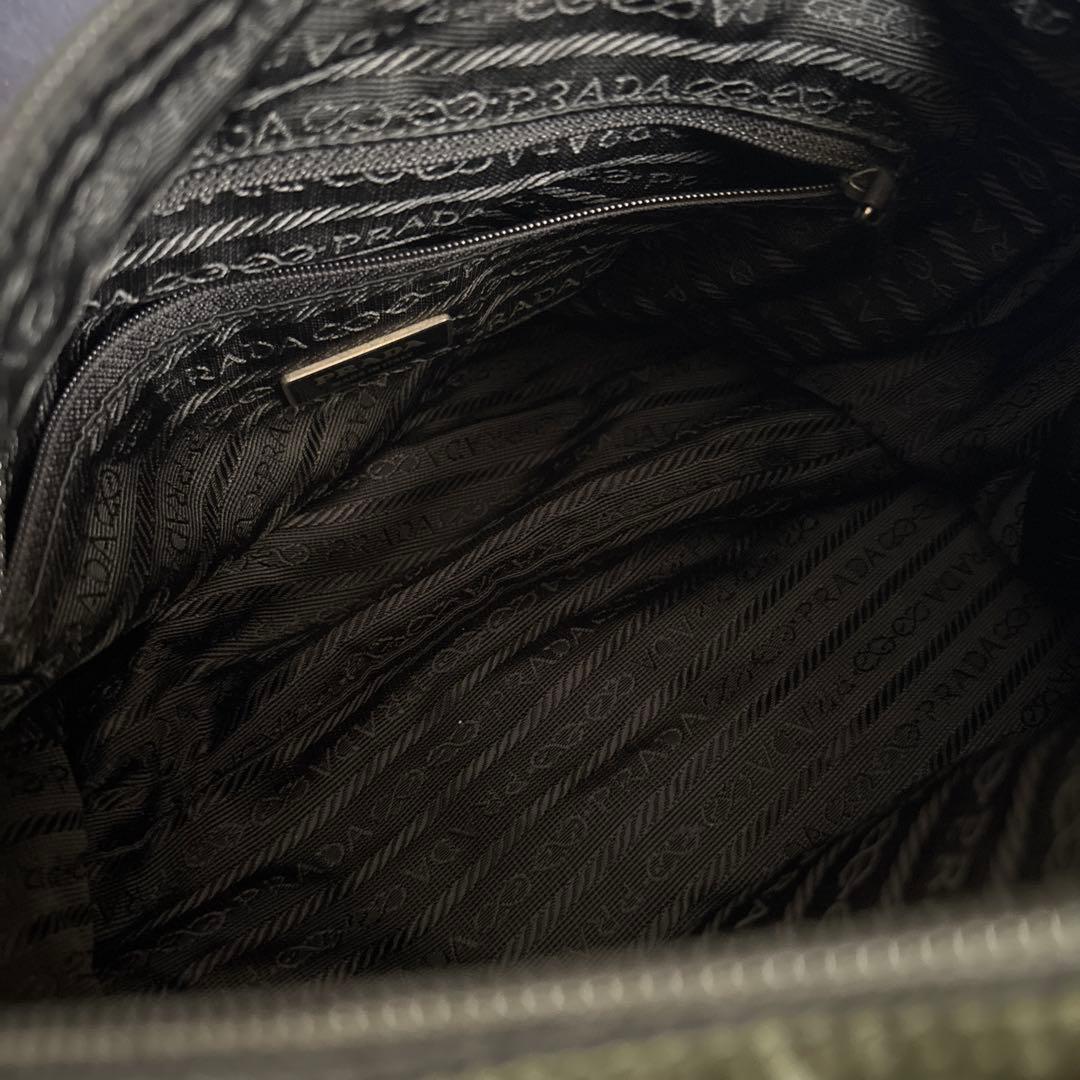 PRADA プラダメッセンジャーバッグショルダーバッグ　ユニセックス