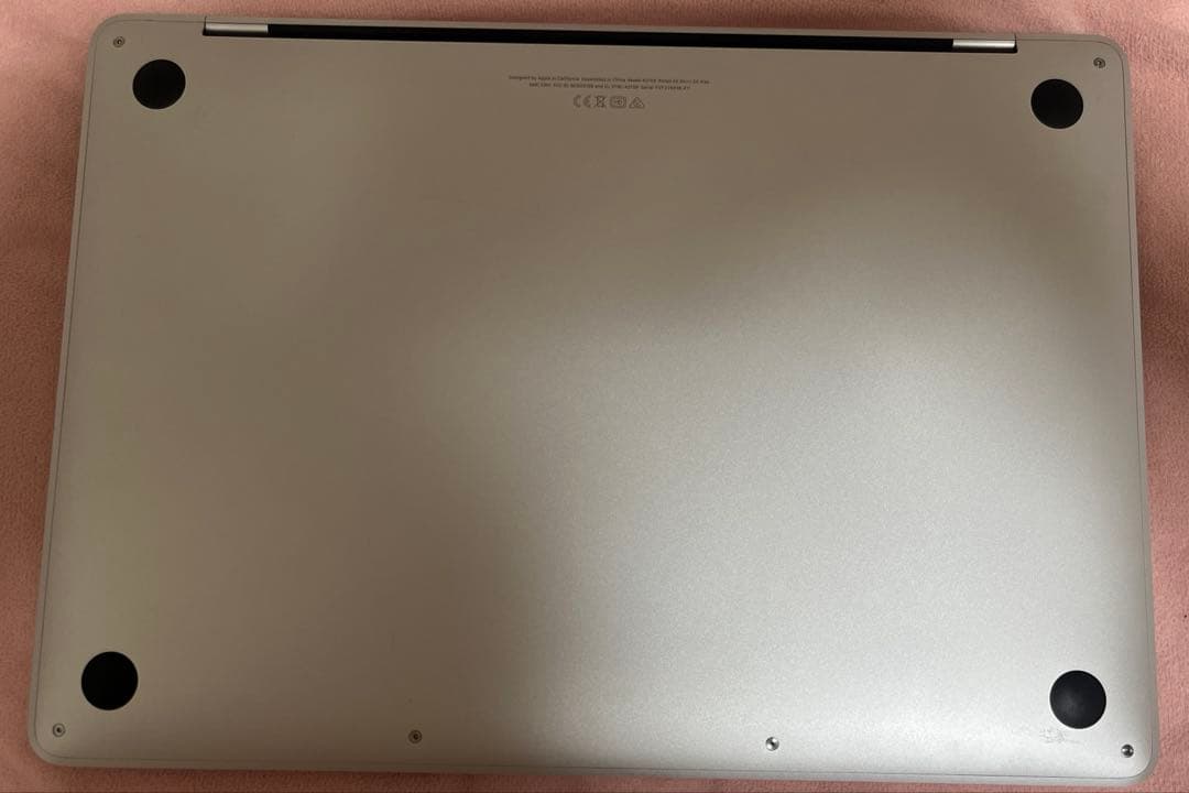 美品MacBook Pro 2019 2019年8GB 128GB充放電49回