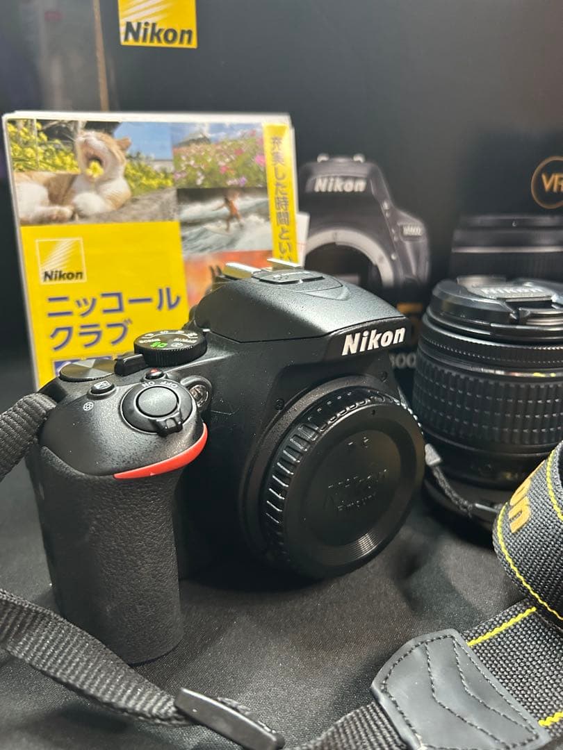 Nikon D5600 18-55mmレンズ＆70-300mmレンズセット