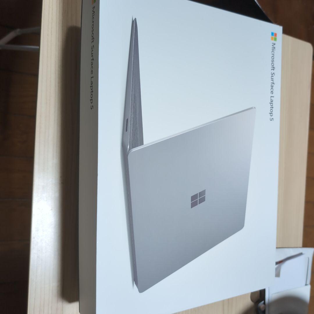 Windowsノート本体 yossy Surface Laptop5