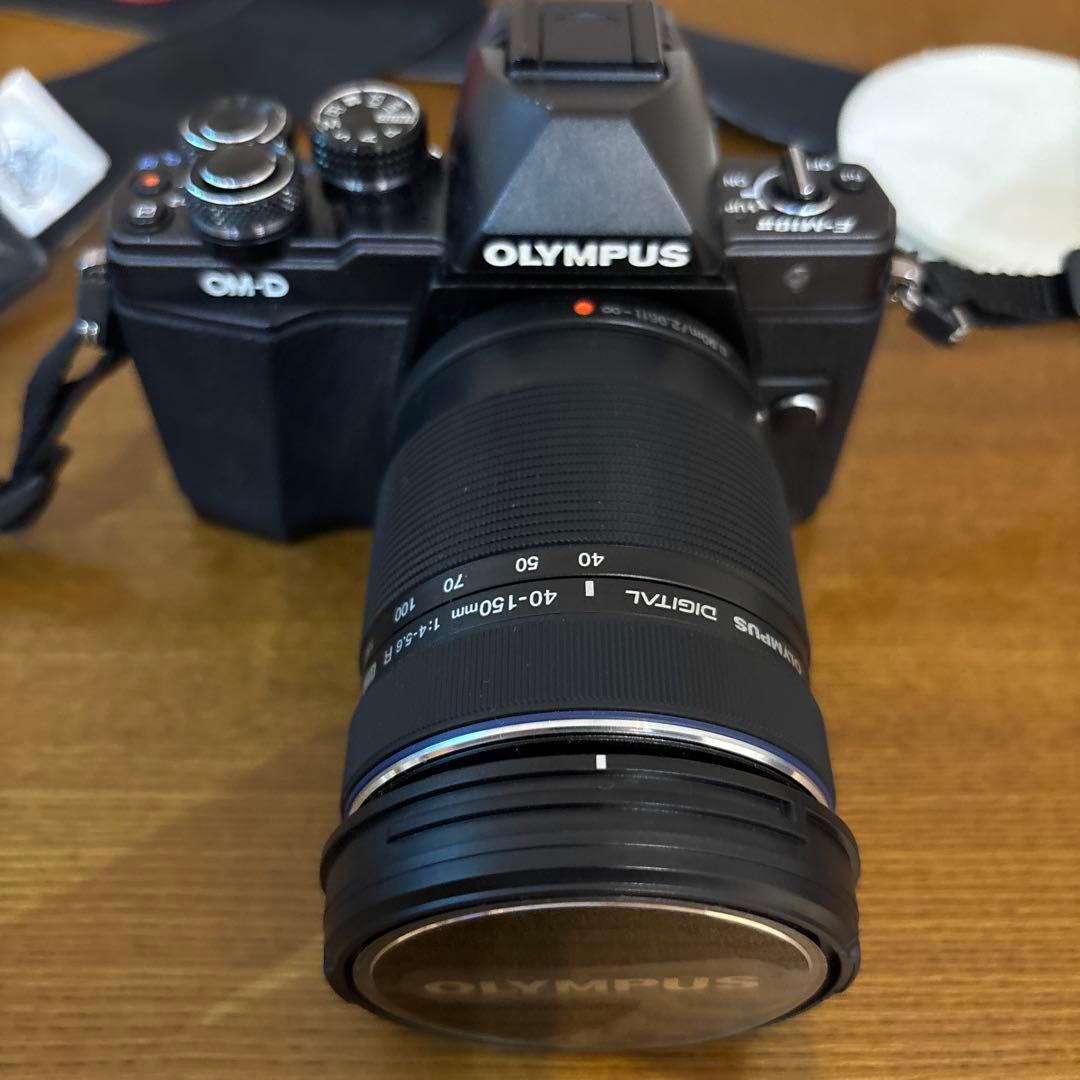 【箱・説明書付】OLYMPUS OM-D E-M10MarkⅡダブルズームキット