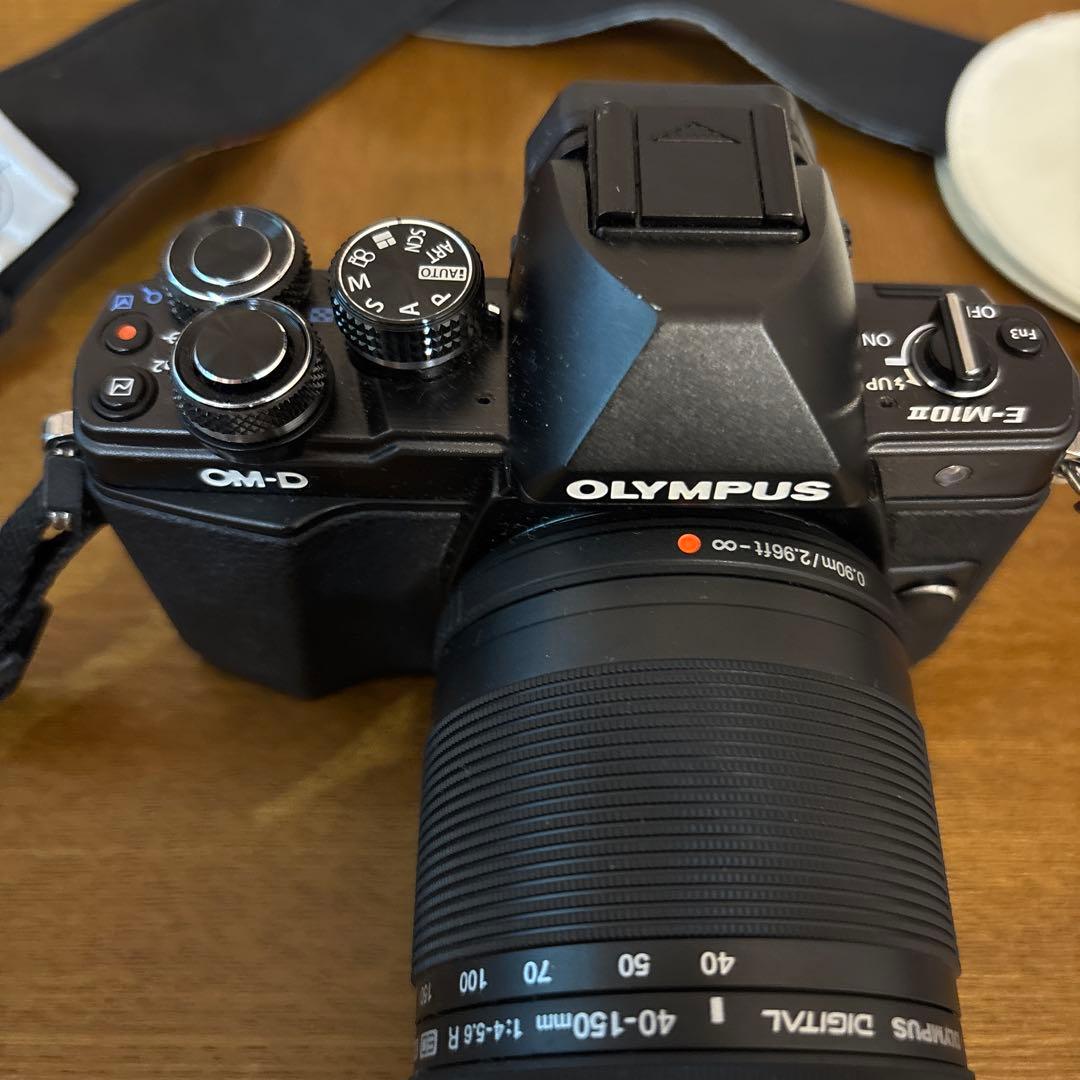 【箱・説明書付】OLYMPUS OM-D E-M10MarkⅡダブルズームキット