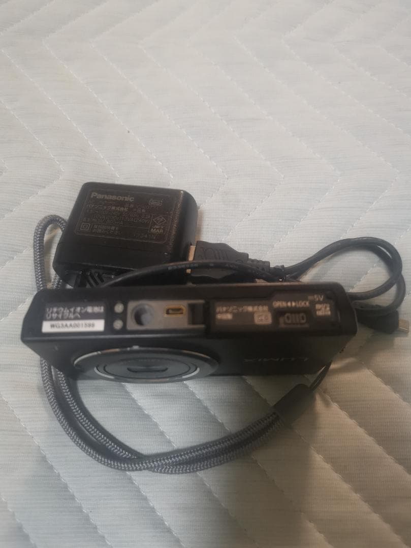 Panasonic LUMIX DMC-FH10-K（ブラック）