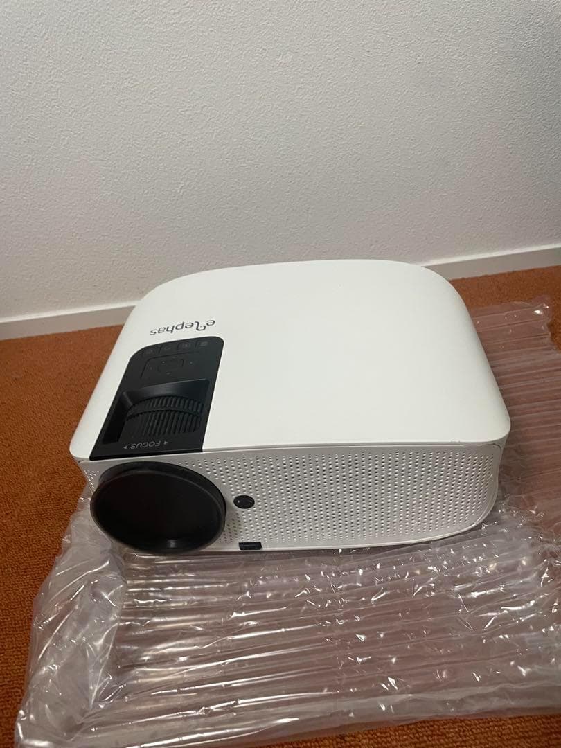 美品 LEDプロジェクター