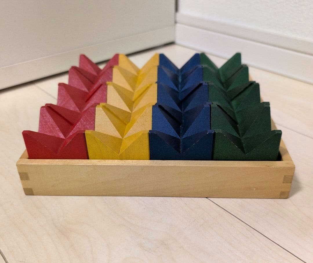 naef ネフ社 　Naef Spiel ネフスピール 　木箱付き