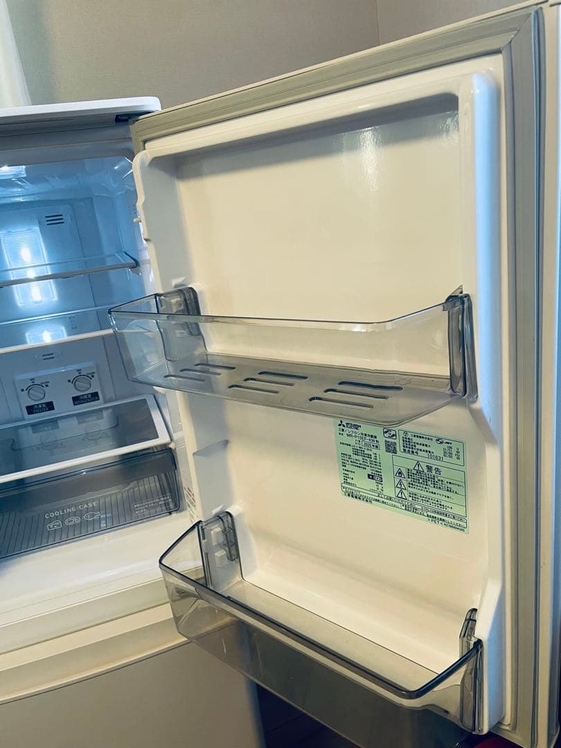 三菱 ノンフロン冷凍冷蔵庫 MR-P15EF-KW 2020年製 146L