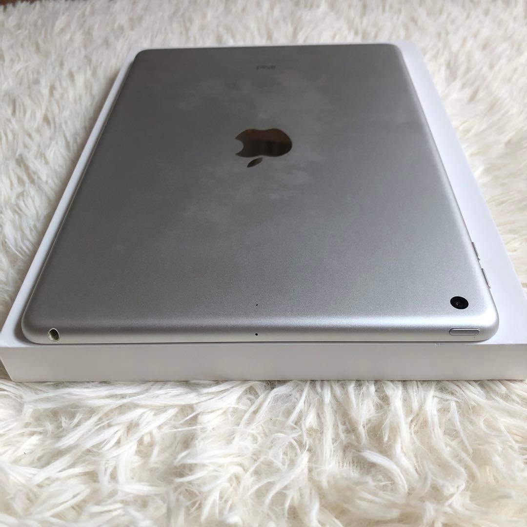 【完動品】iPad 第5世代 32GB 【すぐ発送】