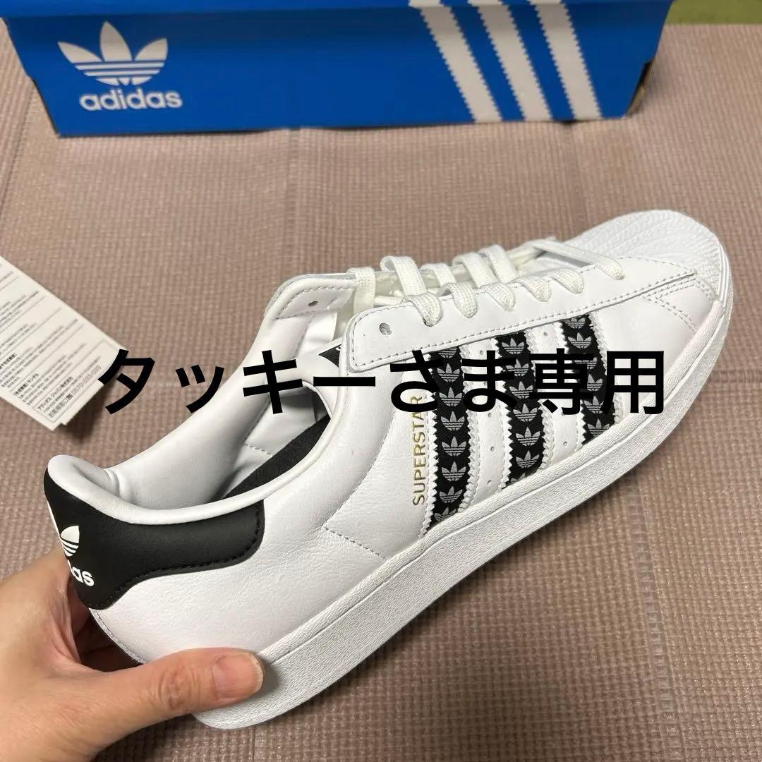 タッキー⭐︎adidas