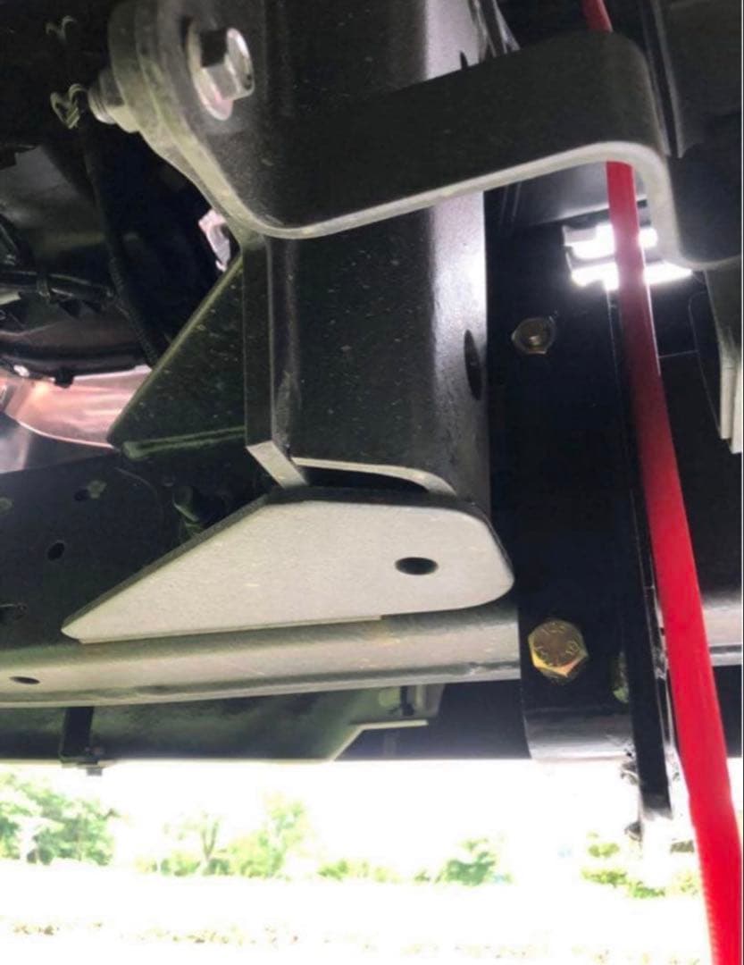 17プロフィア用フォグランプステーリップlow用