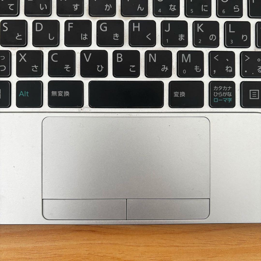 【FUJITSU】ノートPC i5搭載 メモリ8GBSSD256GB／Win11