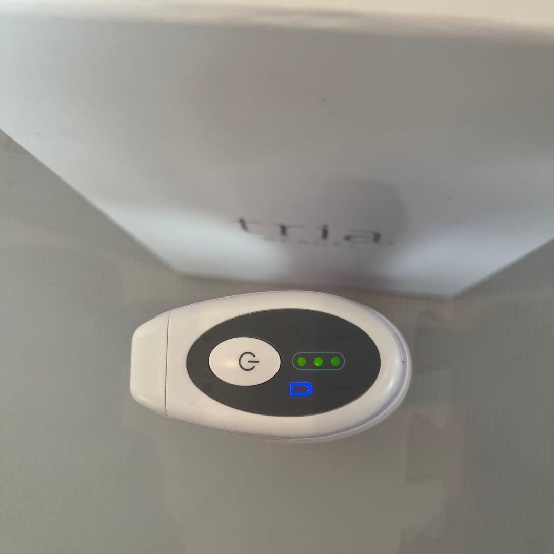 tria 美顔器 パープル 充電スタンド付き