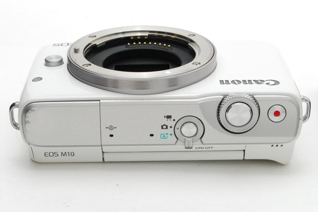 ✨極美品✨Canon キャノン EOS M10❤️超小型軽量ミラーレス！